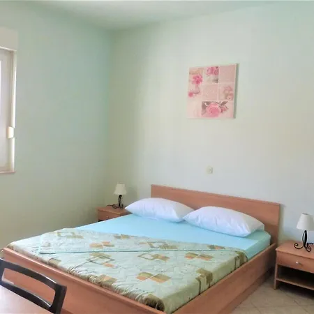 Ferienwohnung Mit Balkon - B57073 Kali
